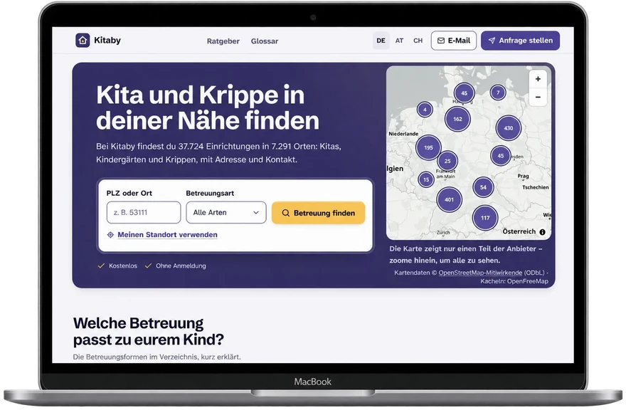 Kitaby, Verzeichnis für Kitas und Krippen, mit Suche nach PLZ und Betreuungsart und Karte auf einem Laptop